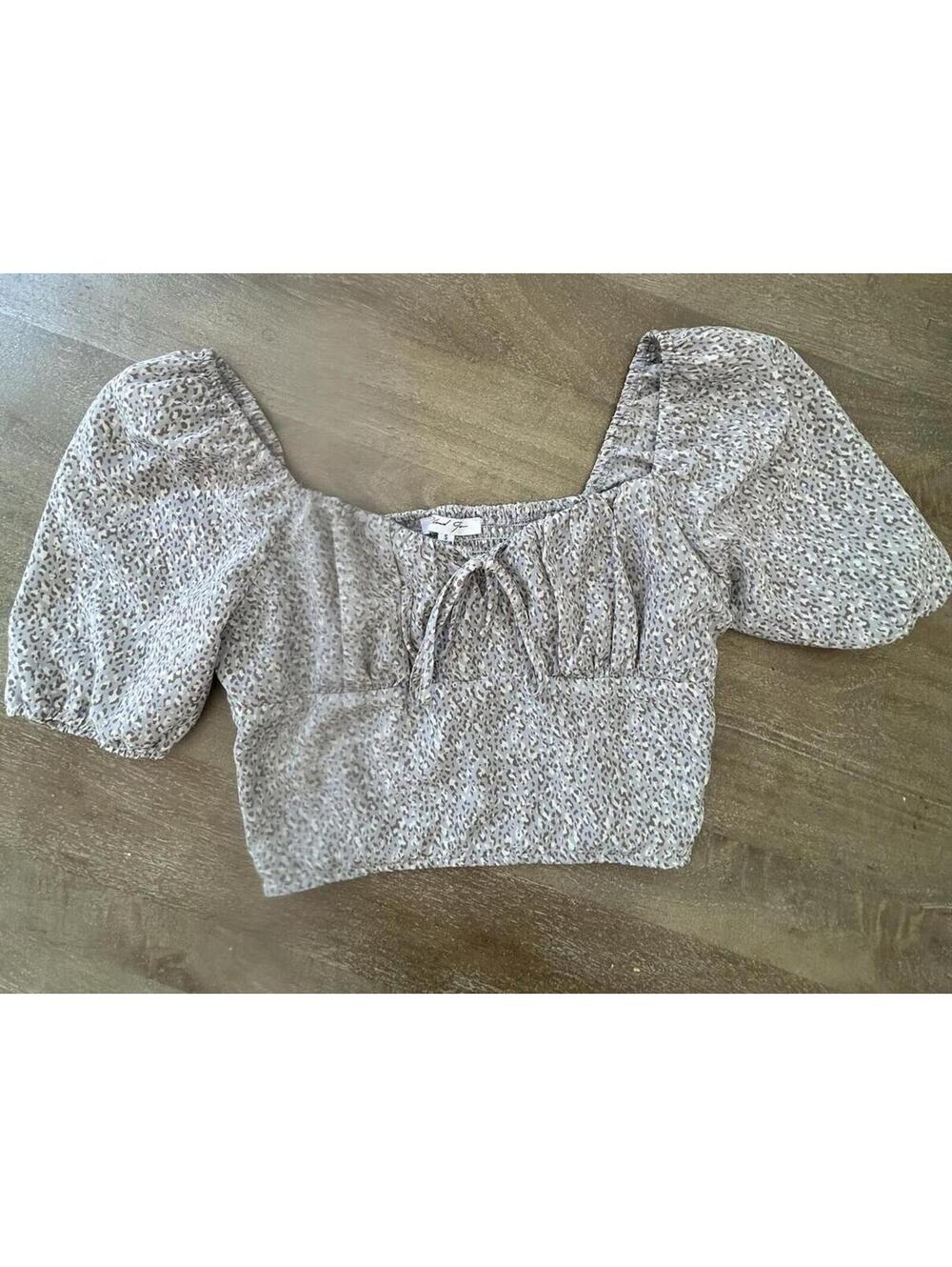 Cloud Ten Boho Puff Sleeve Crop Top, Size Small